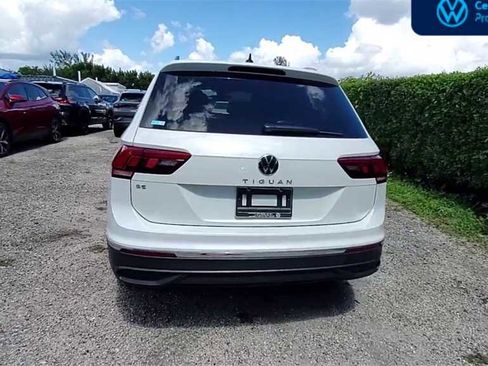 Used 2023 Volkswagen Tiguan SE image 7