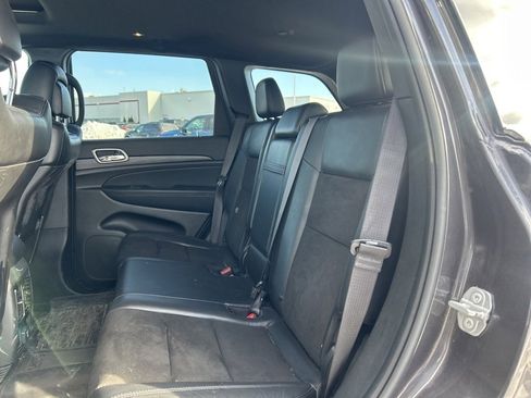 Certified 2020 Jeep Grand Cherokee Laredo w/ Quick Order Package 2BN North image 11