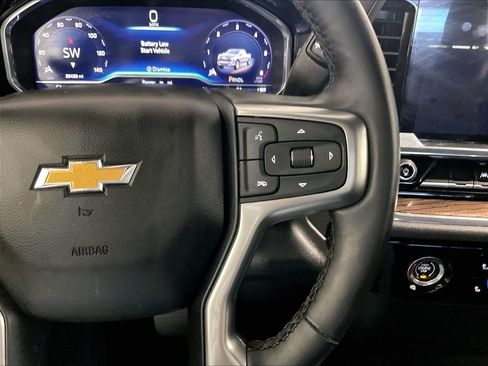 Used 2024 Chevrolet Silverado 1500 LT AWD/4WD image 23