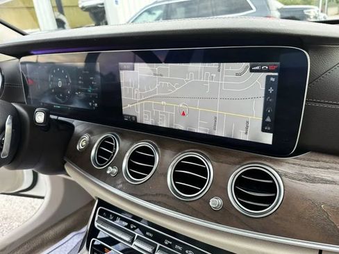 Used 2017 Mercedes-Benz E 300 image 31