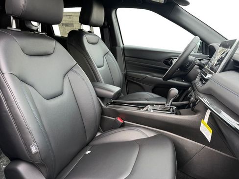 New 2026 Jeep Compass Limited image 15