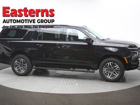 Used 2025 Chevrolet Suburban Z71 AWD/4WD image 49