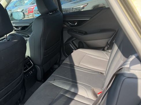 Used 2025 Subaru Outback Limited image 13