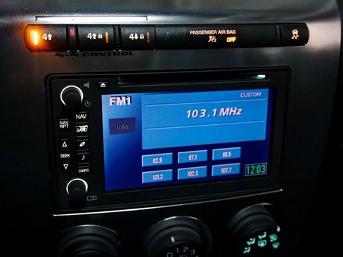 Used 2008 HUMMER H3 image 11