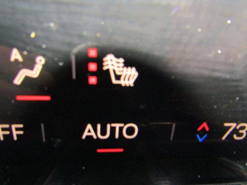 Used 2025 GMC Acadia Elevation FWD image 29