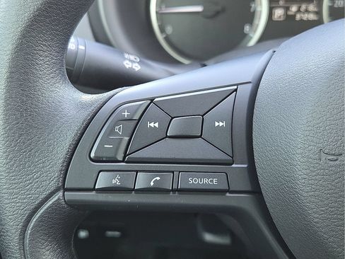 Used 2025 Nissan Kicks Play S FWD image 19