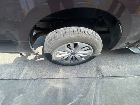 Used 2018 Ford F150 XL w/ Equipment Group 101A Mid RWD image 19
