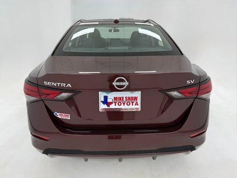 Used 2024 Nissan Sentra SV image 39
