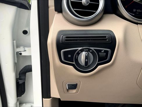 Certified 2021 Mercedes-Benz GLC 300 w/ Driver Assistance Package image 62