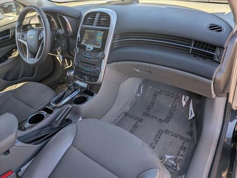 Used 2014 Chevrolet Malibu LT FWD image 19