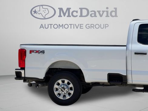 Used 2024 Ford F350 XLT w/ FX4 Off-Road Package AWD/4WD image 32