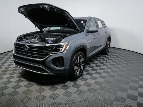 Certified 2025 Volkswagen Atlas Cross Sport SEL image 32