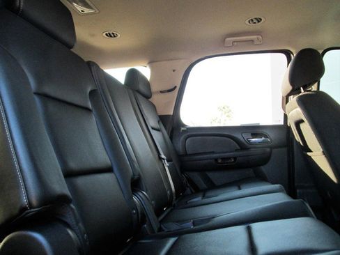 Used 2014 Chevrolet Tahoe 2WD image 11