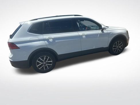 Used 2019 Volkswagen Tiguan SEL R-Line AWD/4WD image 9