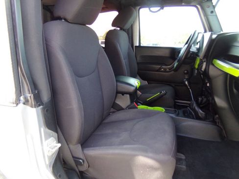 Used 2014 Jeep Wrangler Sport AWD/4WD image 19