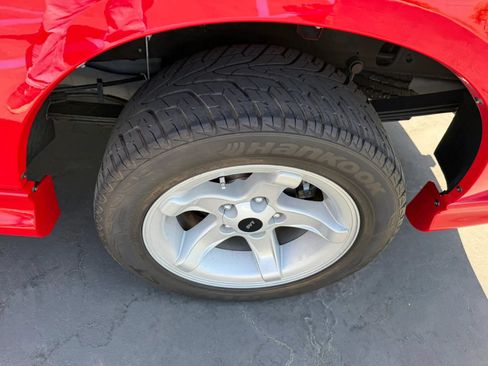 Used 2000 Ford F150 Lightning RWD image 26