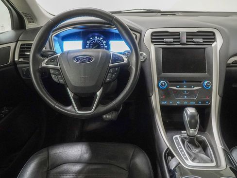 Used 2015 Ford Fusion SE w/ Equipment Group 202A image 21