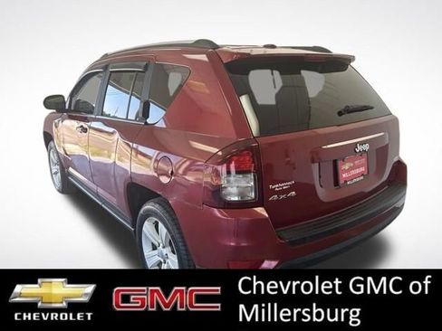 Used 2016 Jeep Compass Latitude AWD/4WD image 6