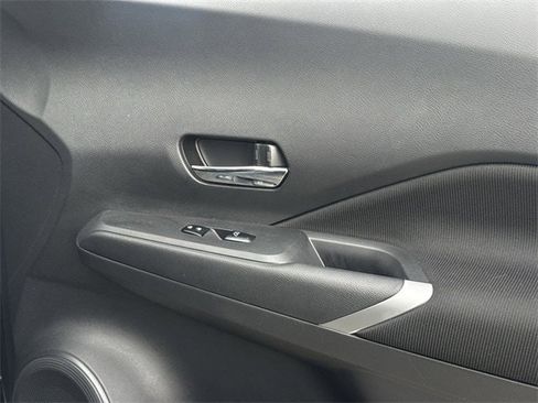 Used 2023 Nissan Kicks SV image 27