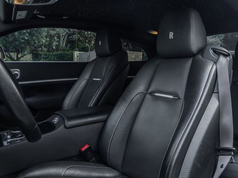 Used 2019 Rolls-Royce Wraith image 13