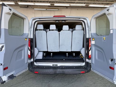 Used 2019 Ford Transit 350 XLT image 29