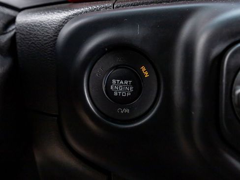 Used 2019 Jeep Wrangler Unlimited Sport S AWD/4WD image 22