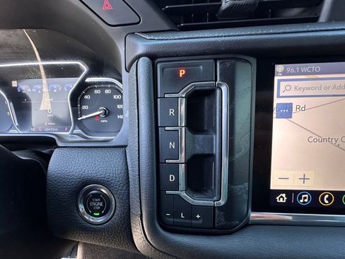 Used 2021 GMC Yukon Denali w/ Denali Premium Package image 35