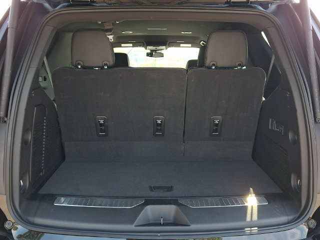 Used 2025 GMC Yukon Denali AWD/4WD image 31