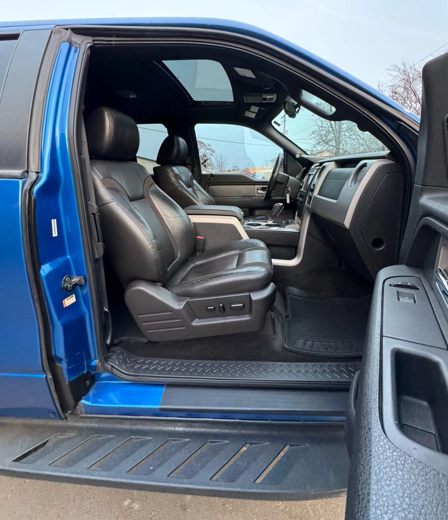 Used 2010 Ford F150 Raptor AWD/4WD image 6