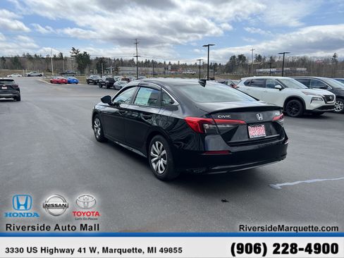 Used 2022 Honda Civic LX image 6