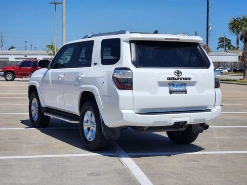 Used 2018 Toyota 4Runner SR5 Premium image 7
