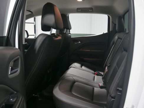 Used 2022 GMC Canyon AT4 image 12