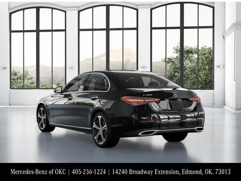 Used 2025 Mercedes-Benz C 300 Sedan image 28