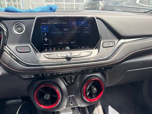 Used 2019 Chevrolet Blazer RS w/ LPO, Floor Liner Package FWD image 14