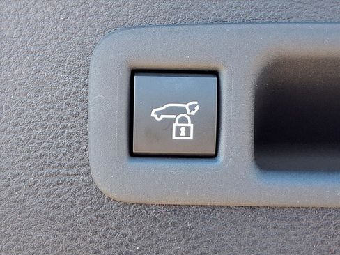 New 2026 Toyota Sienna XLE Woodland Edition image 28