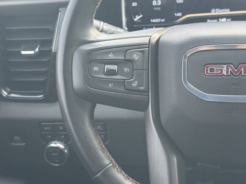 Used 2025 GMC Sierra 2500 AT4 w/ AT4 Premium Plus Package AWD/4WD image 18