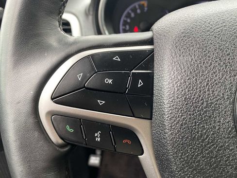 Used 2018 Jeep Grand Cherokee Limited image 20