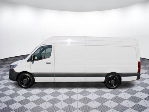 New 2026 Mercedes-Benz Sprinter 2500 image 2