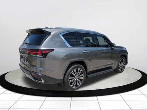 New 2026 Lexus LX 700h Luxury image 4