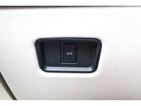 Used 2023 Land Rover Range Rover SE AWD/4WD image 19
