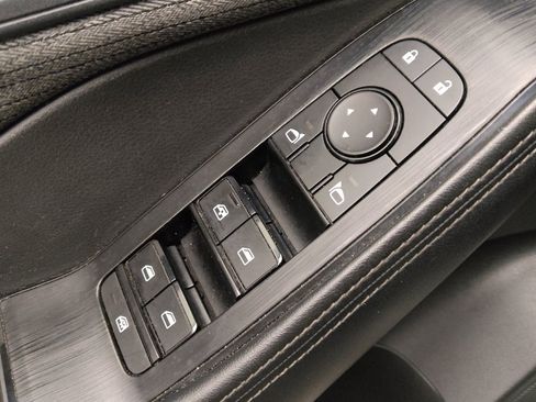 Used 2023 Nissan Rogue SV FWD image 27