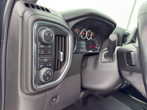 Used 2019 Chevrolet Silverado 1500 LT w/ All-Star Edition image 12