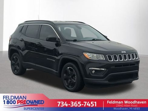 Used 2018 Jeep Compass Latitude FWD image 1