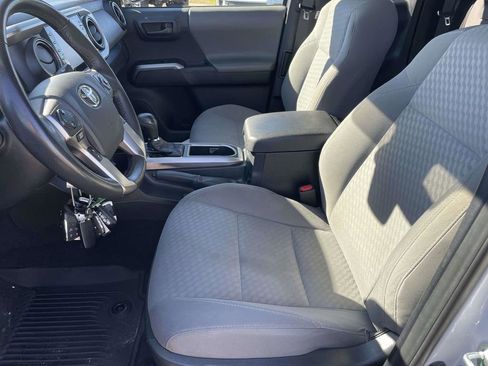 Used 2022 Toyota Tacoma SR5 image 13