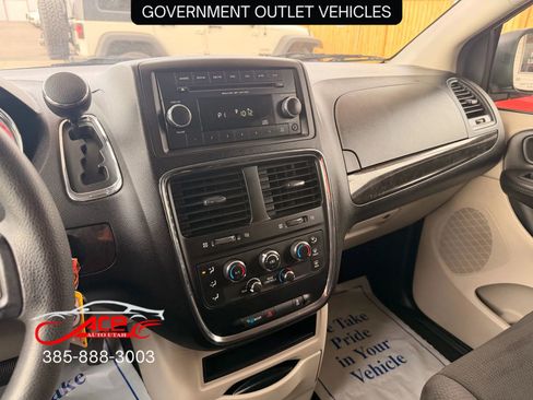 Used 2012 Dodge Grand Caravan SE image 13