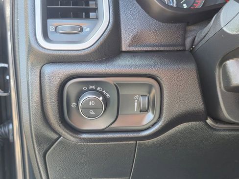 Used 2024 RAM 2500 Big Horn image 15