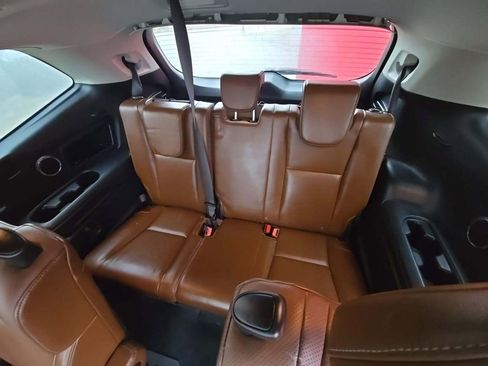 Used 2019 Subaru Ascent Touring image 7