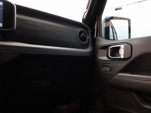 Used 2025 Jeep Wrangler Unlimited Rubicon 392 image 50