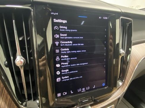 Certified 2022 Volvo XC60 B6 Inscription w/ Advanced Package image 20