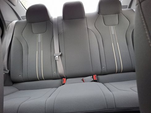 Certified 2023 Hyundai Elantra SEL image 19